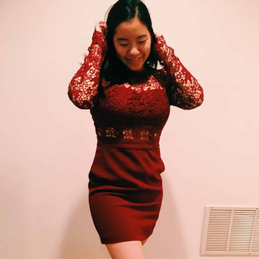 M A R O O N Floral Crochet Lace detail Short Dress